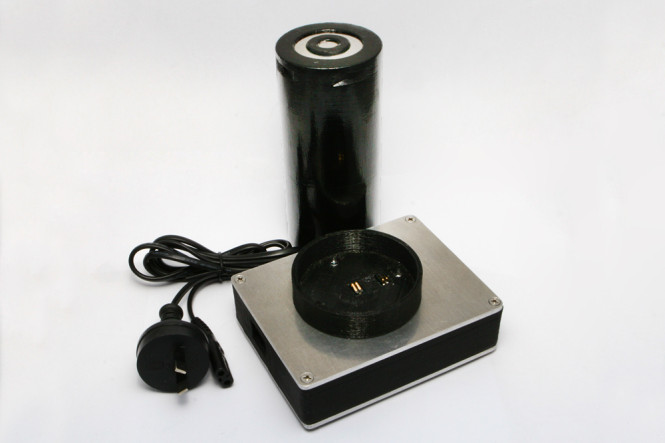 Easy to replace and charge battery with Battery Management